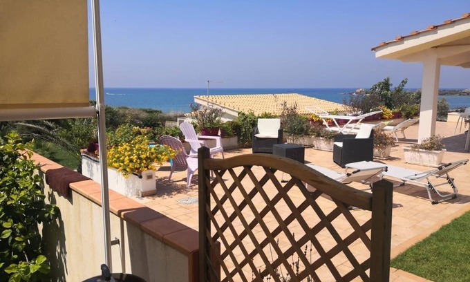 Punta Braccetto Apartment | Libeccio apartment @VILLAIDA HOLIDAYS HOUSE.