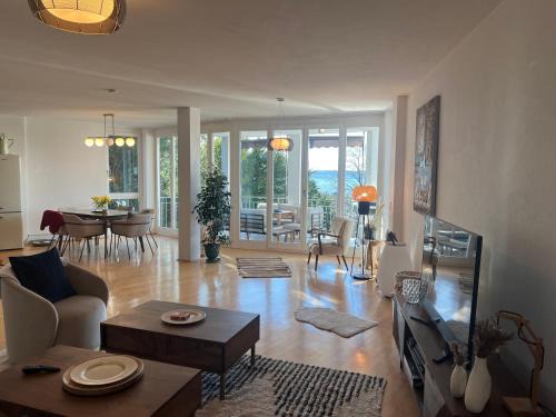 Herrsching am Ammersee Apartment | LIBORIA I Villa mit Seeblick 10min vom See