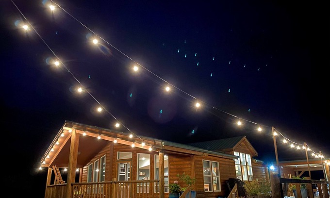 La Grande Cabin | Life in the Woods - Minutes to town! Mt. Emily Retreat at the MERA Trailhead!