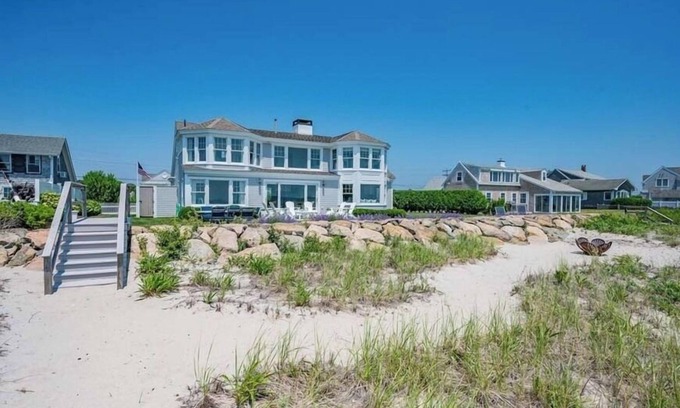 Centerville House | Life takes you down many paths,but my favorite ones lead to the beach RPMS139