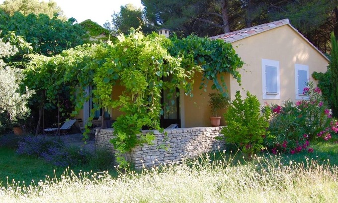 L'Isle-sur-la-Sorgue Cottage | Like Heaven in Provence