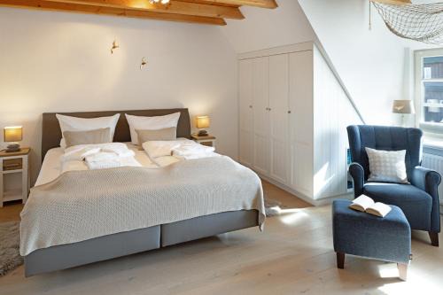 List Apartment | Lili