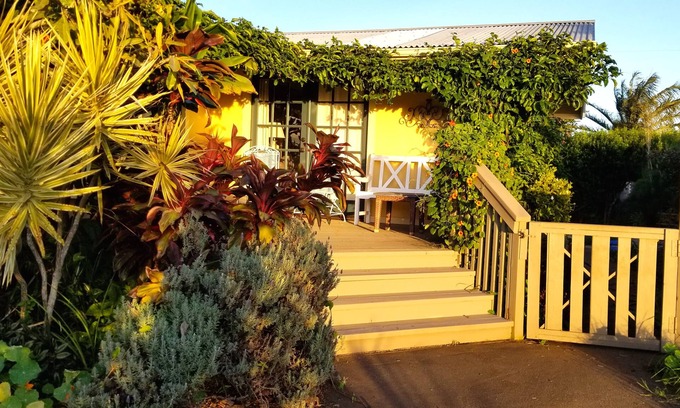 Waimea House | Lilikoi Cottage - In The Heart of Lovely Waimea