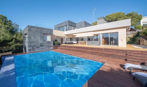 Tamarit Villa | Limonium Deluxe Villa with Private Pool, TarracoHomes