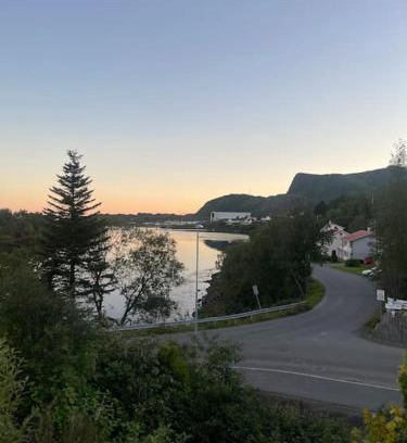 Svolvaer Apartment | Liten eldre og koselig studiohybel