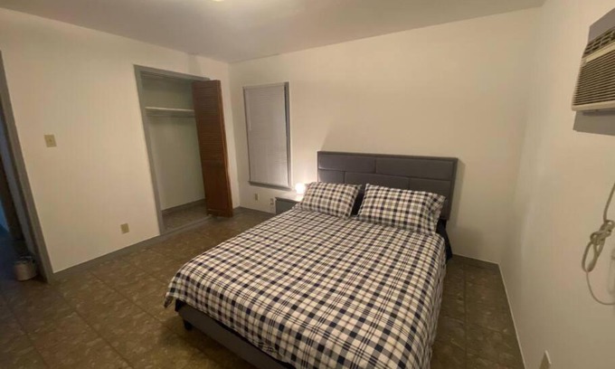 Northwest Los Angeles Heights Apartment | Little House 6 minutes from downtown