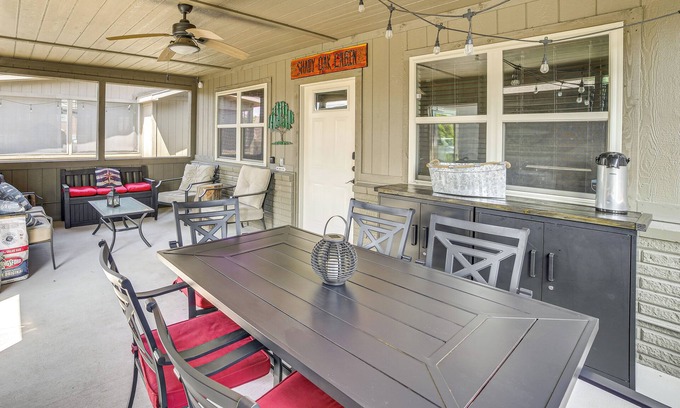 Lampe Cabin | Little Indian Resort Cabin: Pool + Walk to Lake!