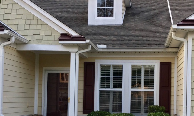 Murrells Inlet House | LIVE LIKE A LOCAL! AFFORDABLE, IMMACULATE TOWNHOME SUITABLE FOR YOUR FAMILY!