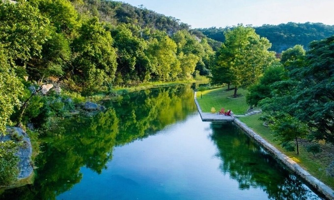 Kerrville House | Live Water! A Spectacular Hill Country Family Retreat with waterfront privacy