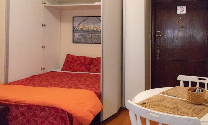 Ponta da Praia Apartment | LIVING ROOM HALF BOARD π CHANNEL 6 - AIR, WI-FI, CABLE TV, WASHING AND DRYING AND GARAGE