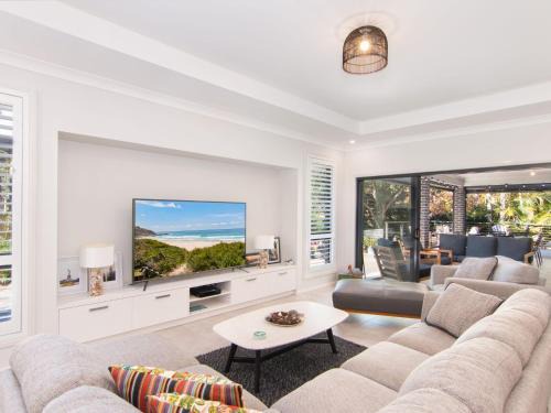 Elizabeth Beach House | Lizzie Bliss
