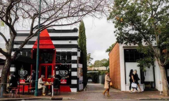 North Adelaide Apartment | Location location: Melbourne street views