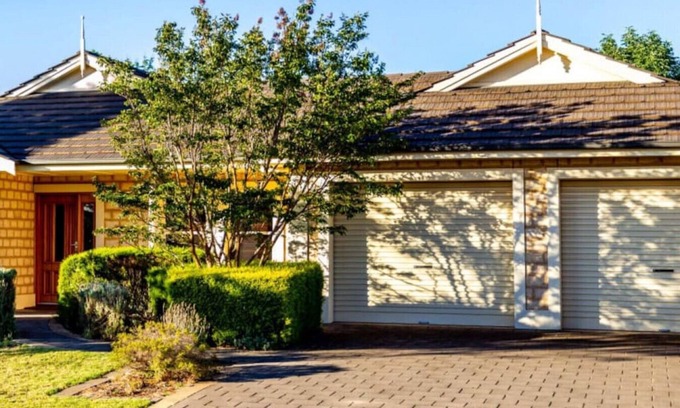 Tanunda House | "Lochnagar Barossa" - 3 En-suites - Walking distance to wineries
