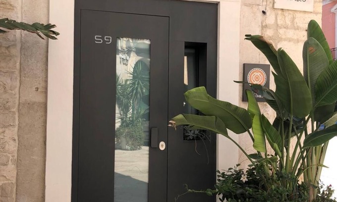 Trani Bed & Breakfast | Locus Pendinelli Trani.The philosophy of a b&b, the details of a hotel!