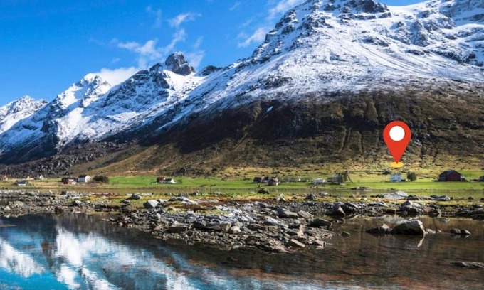Flakstad House | Lofoten Fjord House - Mountain & Seaview