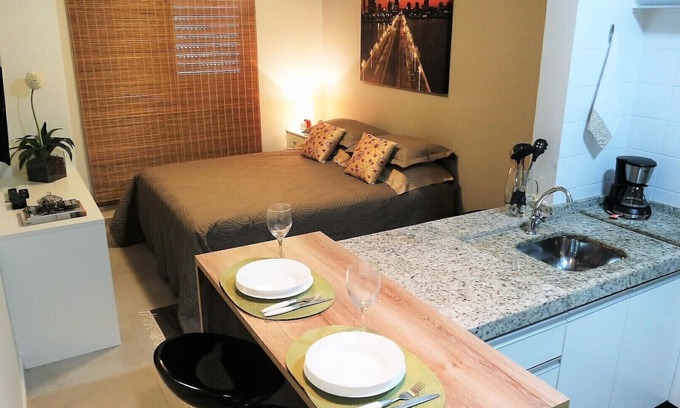Central Zone Apartment | Loft ao Lado do Metrô! Na Esquina Mais Famosa de São Paulo