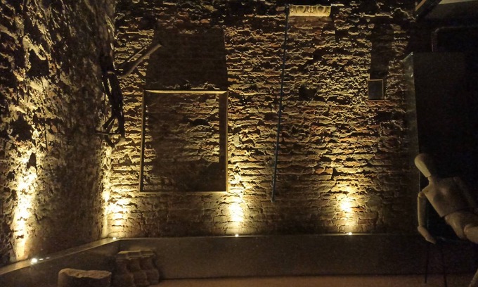 Ferrara Historic Centre Apartment | Loft & Art