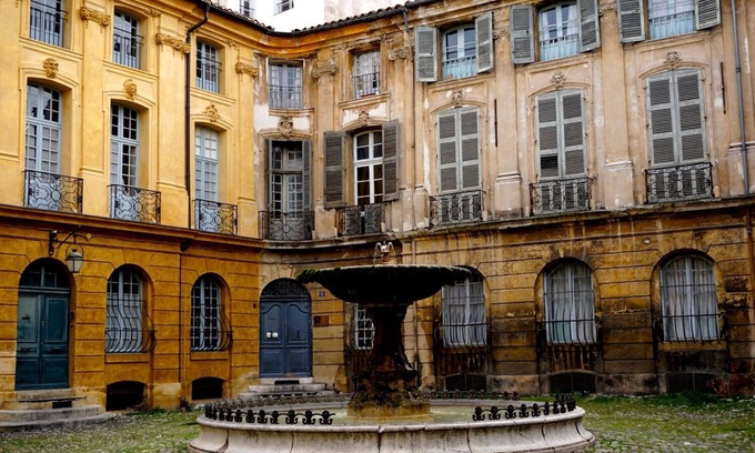 Couronne Urbaine Apartment | Loft in the historic center of Aix