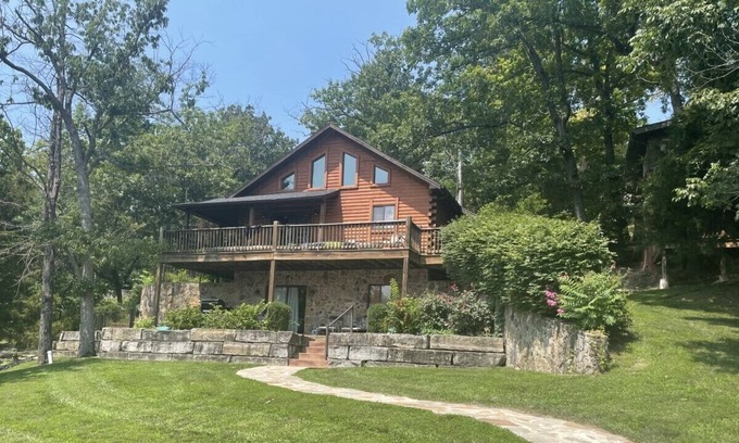 Lake Ozark Cabin | Log Cabin,dock,boat slip, fire pit , and walk to Bagnell