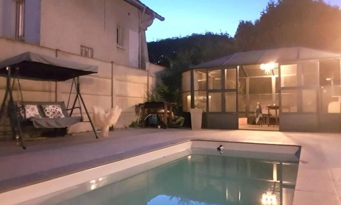 Conflans-Sainte-Honorine Villa | Logement à 30min de la défense avec piscine privative