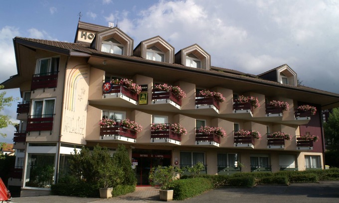 Thonon-les-Bains Hotel | Logis Hôtel Arc en Ciel