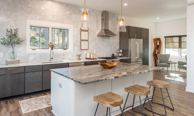 Laurel Park House | Long Range Mtn Views Next to Jump Off Rock! Ultra Modern, Very Unique Open Floor