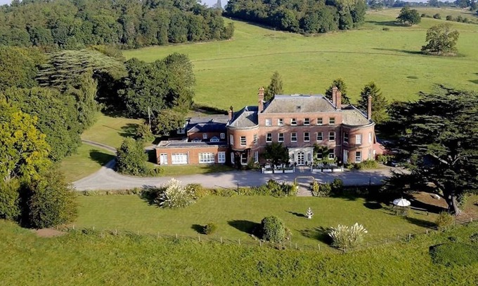 Hereford Hotel | Longworth Hall Hotel