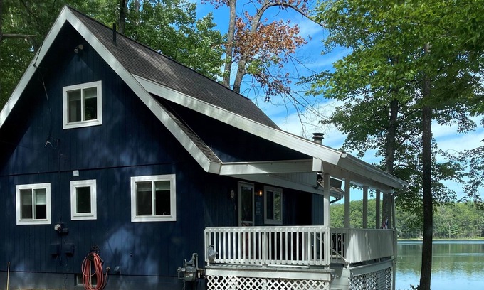 Gaylord House | Looking to get away this fall? Come enjoy the Lake House!