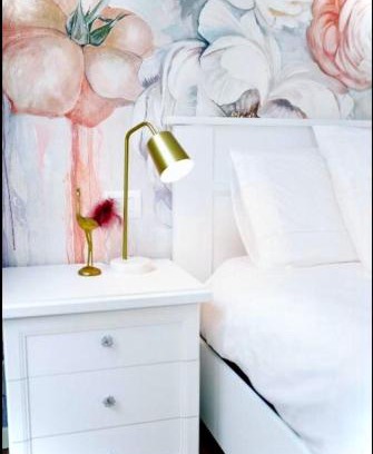 Albate Apartment | Lora rose suite ,free parking, self check in,2