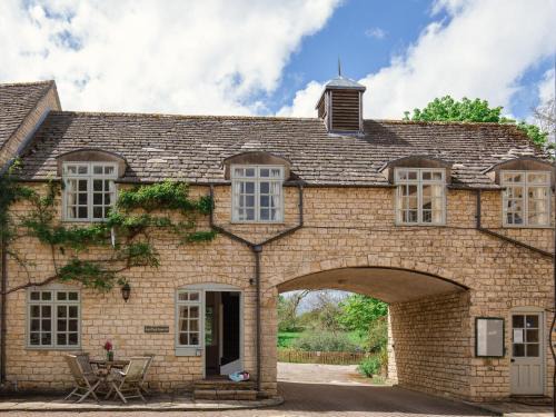 Winchcombe Apartment | Lord High Admiral