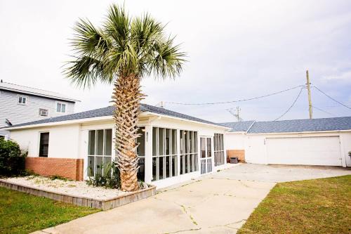 Kure Beach House | Lorraine's Beach Cottage