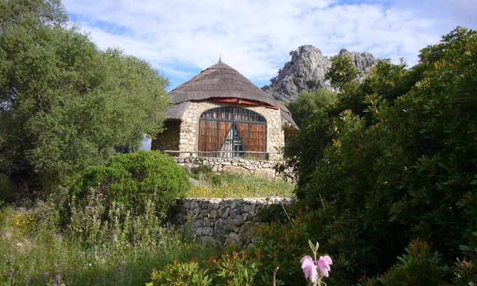 Benaocaz Resort | Los Chozos