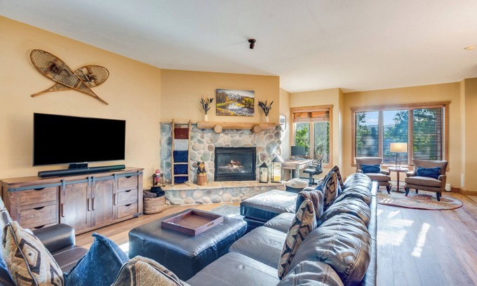 Steamboat Springs House | Lots of Light -Great Deck with Lounge Furniture & Firepit - Private Garage bring Bikes