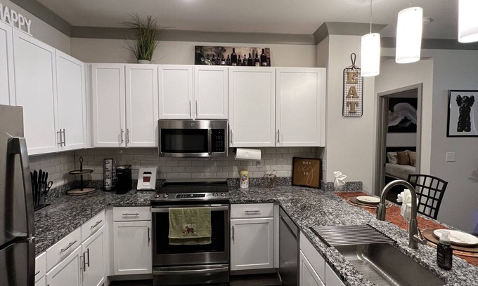 Buechel Apartment | Lott Lux Living: Luxurious 1Bd 1Ba with Unrivaled Elegance and Modern Amenities