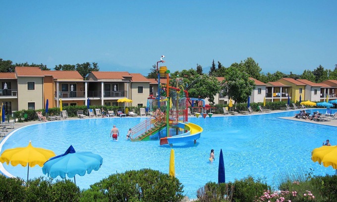 Cavalcaselle Apartment | Lovely apartment for 6 guests with pool, A/C, WIFI, TV and balcony