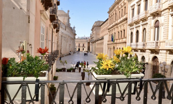 Ortigia Apartment | Lovely apartment in the heart of Ortigia.