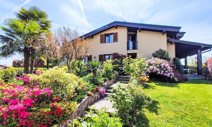 Villa Guardia Apartment | Lovely apartment for 5 guests with A/C, WIFI, TV, balcony, panoramic view and parking