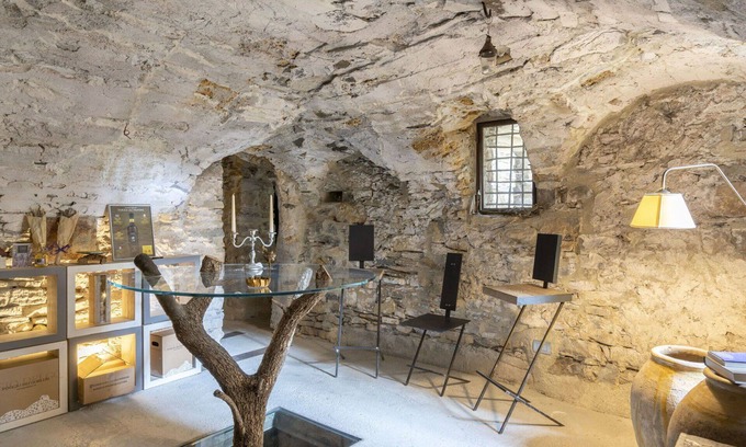 Civezza Apartment | Lovely apartment for 3 people with WIFI, TV and balcony