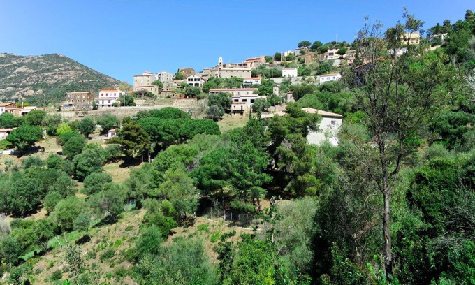 Partinello Apartment | Lovely apartment for 4 people with A/C, WIFI, TV, patio, pets allowed, panoramic view and parking
