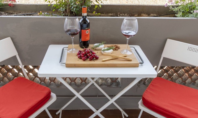 Peretola Apartment | Lovely apartment for 5 guests with WIFI, A/C, TV, terrace and panoramic view