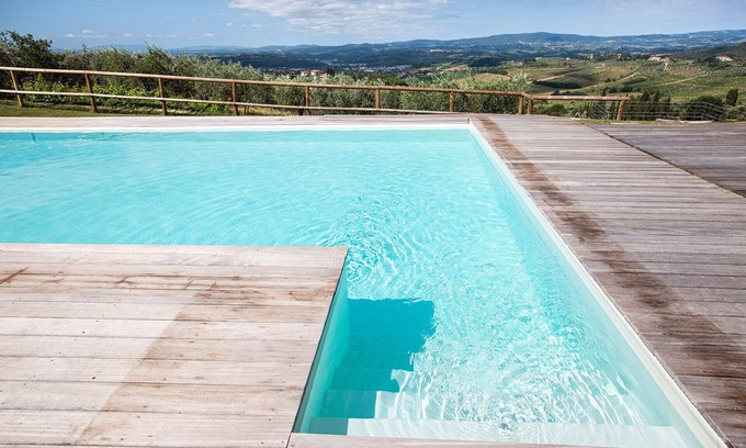Poggibonsi Apartment | Lovely apartment for 6 people with pool, WIFI, A/C, TV and panoramic view, close to San Gimignano