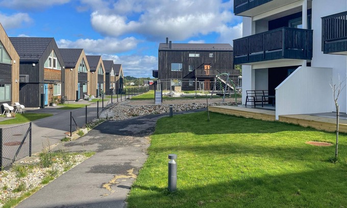 Ny Hellesund Apartment | Lovely apartment in Søgne with sauna