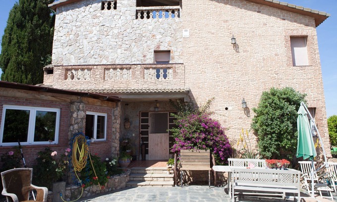 Reus Cottage | Lovely farmhouse next to Port Aventura.