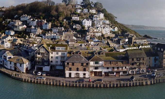 West Looe Apartment | Lovely Flat In West Looe With Spectacular Sea & Harbour Views - Non Smokers Only