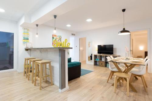 Perchel Norte Apartment | Lovely Home ! Center Malaga with parking