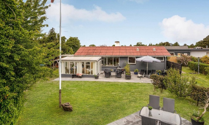 Juelsminde House | Lovely home in Juelsminde with kitchen