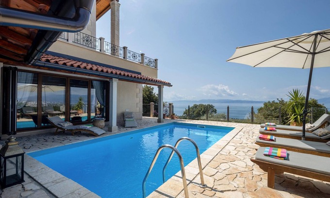 Kostrena House | Lovely home in Kostrena with kitchen