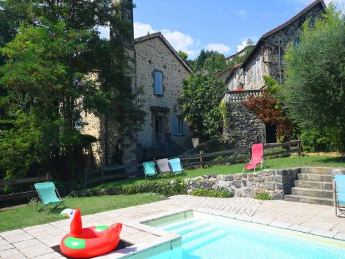 Pont-de-Labeaume House | Lovely house with grass garden shared swimmingpool next to the river Ard che