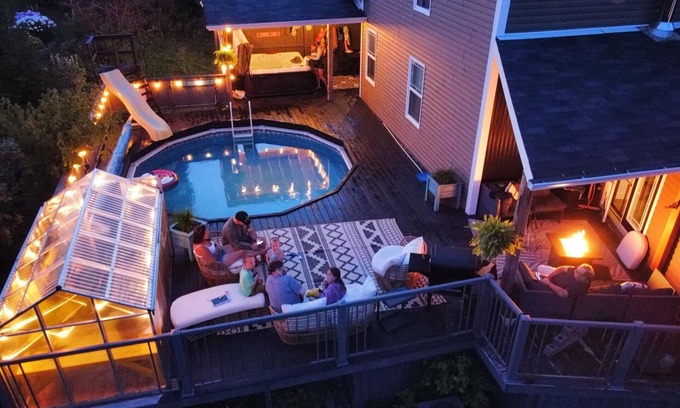 King's Point House | Lovers Lane Retreat.nLocated in Beautiful Kings Point with hot tub and pool