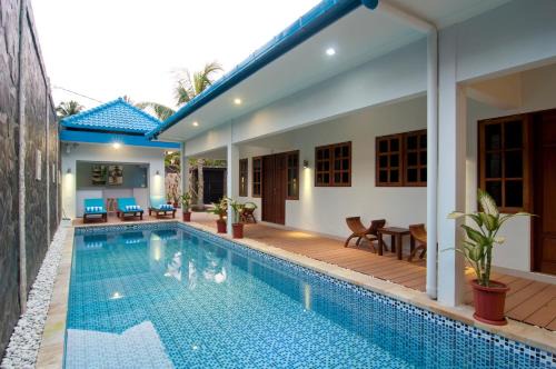 Lovina House | Lovina Oasis Hotel